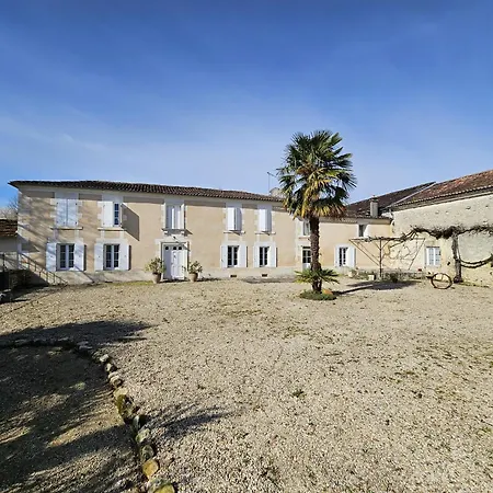 L Echappee Belle En Campagne Charentaise Holiday home