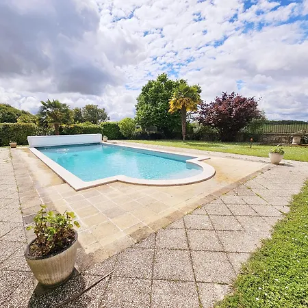 L Echappee Belle En Campagne Charentaise Holiday home Gondeville